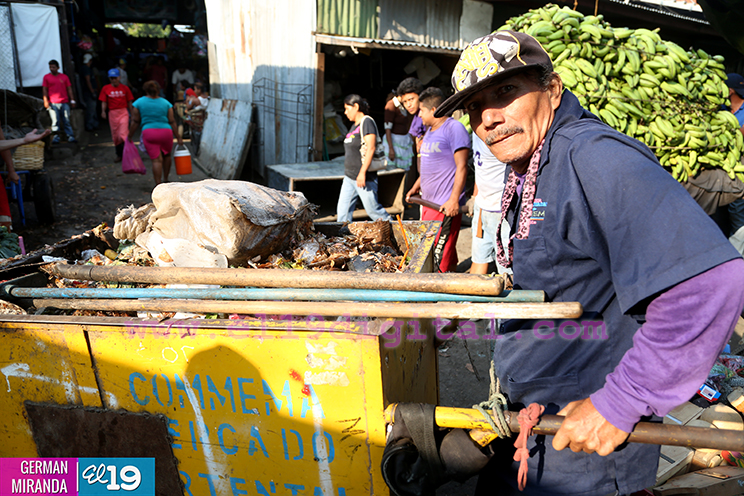 Los "S&iacute;sifos" del Mercado Oriental